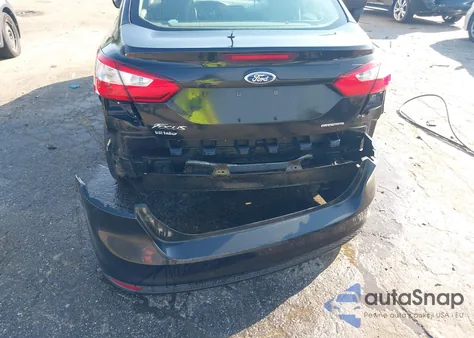 2014 Ford Focus S from USA, damaged, VIN 1FADP3E25EL227933